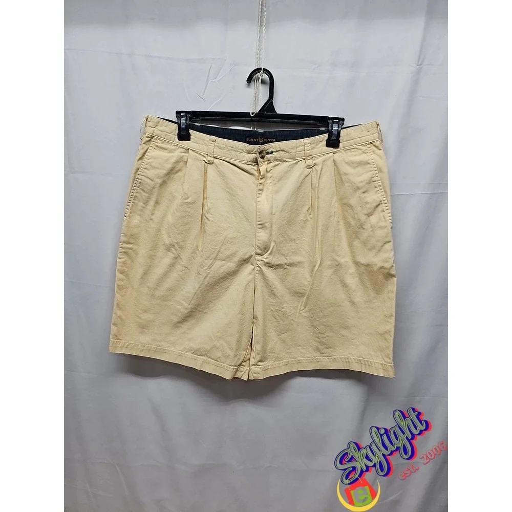 Tommy Hilfiger Mens Golf Shorts 38 Yellow Chino Pleated Slash Pockets 7'' Inseam